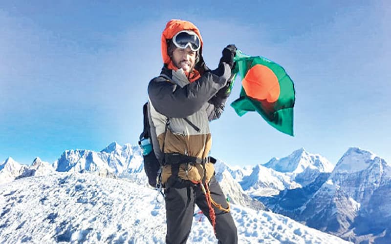 তুষারপাতের মধ্যেও নেপালের চুলু ফার ইস্ট জয় ইমরানের