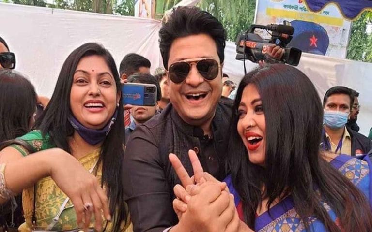 প্যানেলের জন্য সভাপতি পদপ্রার্থী খুঁজছেন নিপুণ!