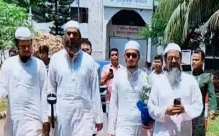 কারাগার থেকে মুক্তি পেলেন মাওলানা মামুনুল হক