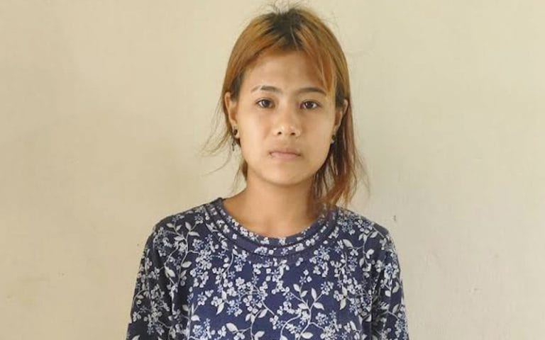 প্রেমিকের হাত ধরেই কেএনএফে আকিম বম