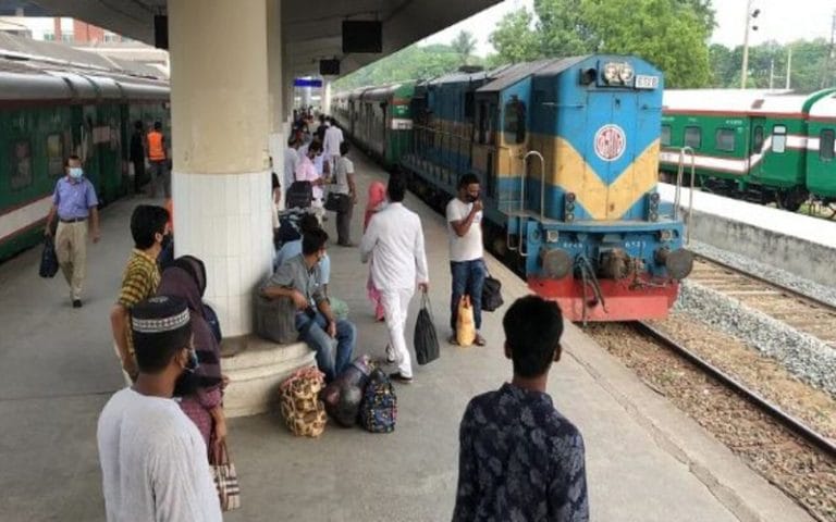 অগ্নিঝুঁকিতে চট্টগ্রাম রেল স্টেশন, এক্সটিংগুইশার থাকলেও মেয়াদোত্তীর্ণ