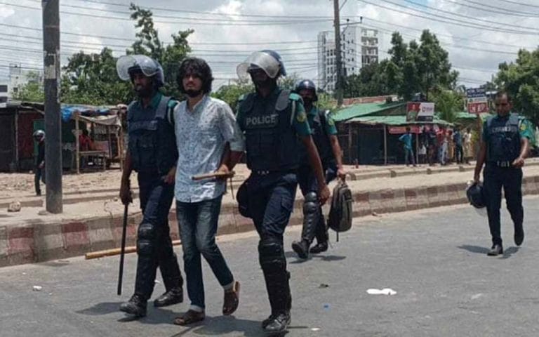 চট্টগ্রামে ২৭ মামলায় আসামি ১৭ হাজার, গ্রেপ্তার ৭০৩