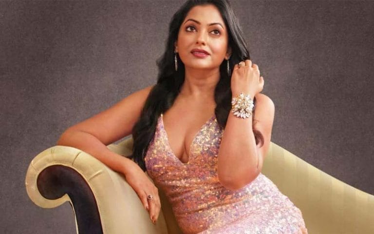 শেখ সেলিমের সঙ্গে নায়িকা নিপুণের অনৈতিক সম্পর্ক নিয়ে চলছে তোলপাড়