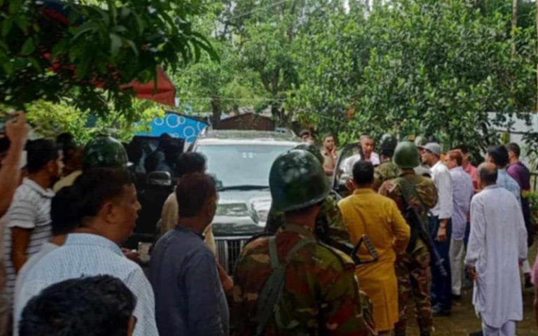 চট্টগ্রামে অবরুদ্ধ বিএনপি নেতাকে উদ্ধার করলো সেনাবাহিনী