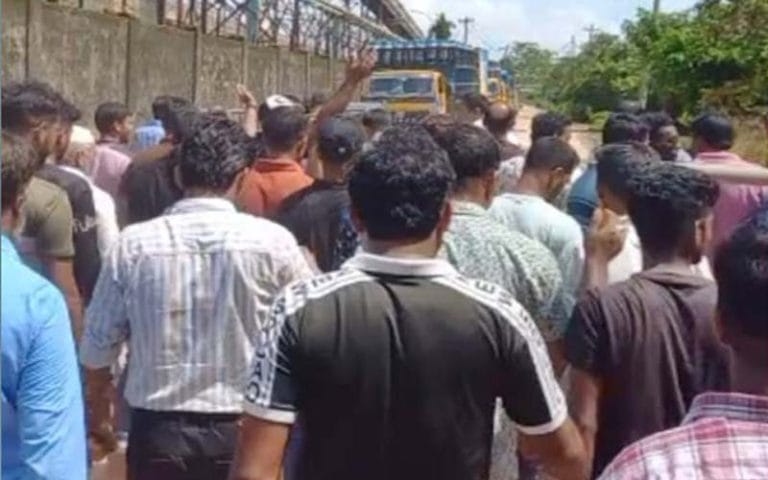 চট্টগ্রামে সরকারি বিভিন্ন দপ্তরে বিএনপির শোডাউন, নানা অভিযোগ
