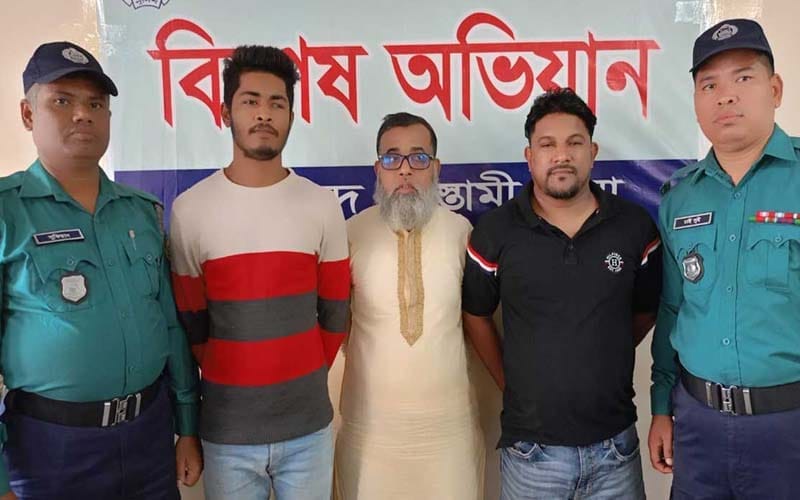 ডেভিল হান্টে ধরা চট্টগ্রামে আ‘লীগ-ছাত্রলীগের আরও ৩৯ নেতাকর্মী