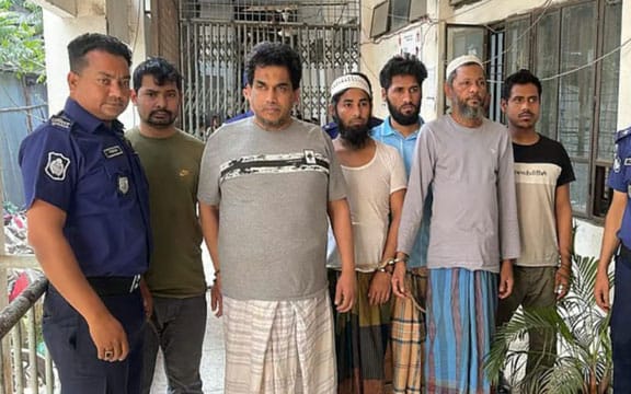 আরসা কমান্ডার জুনুনিসহ ১০ রোহিঙ্গা গ্রেপ্তার