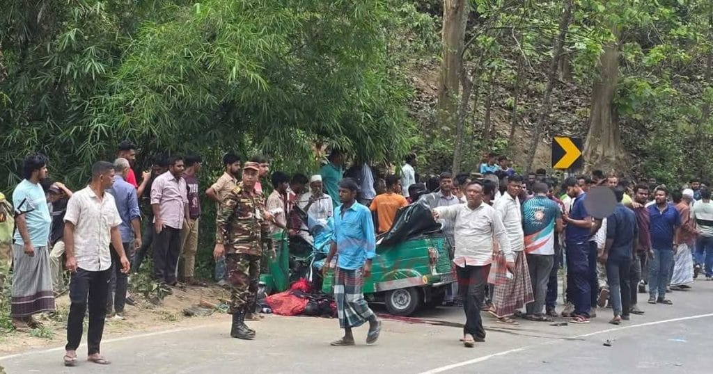 রাঙামাটিতে পিকআপ-সিএনজির সংঘর্ষে নিহত ৫