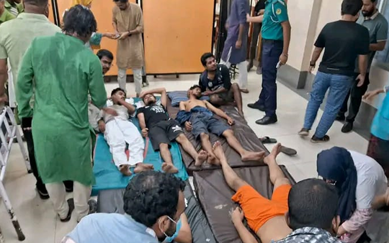 গ্রামবাসীর সংঘর্ষে রণক্ষেত্র চবি, ১৪৪ ধারা জারি