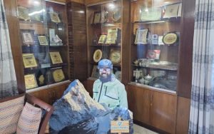 পাহাড়ের টানে ডা. বাবর আলী