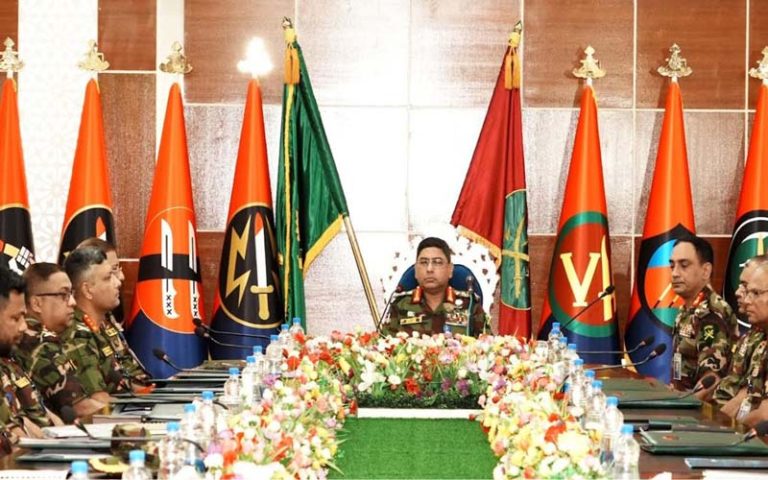 চ্যালেঞ্জ মোকাবিলায় প্রস্তুত থাকার আহ্বান সেনাপ্রধানের