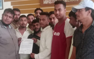 বেতনের দাবিতে রেলভবনে টিএলআর শ্রমিকদের আর্তনাদ