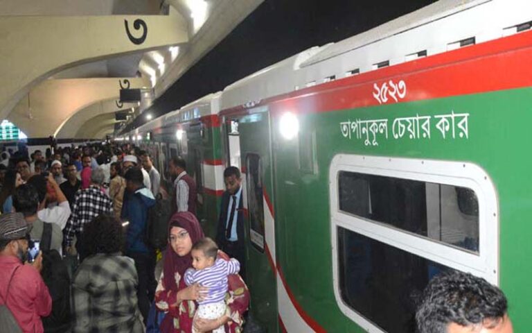 রেলওয়ে পুর্বাঞ্চলের চার রুটে বেড়েছে ট্রেন ভাড়া