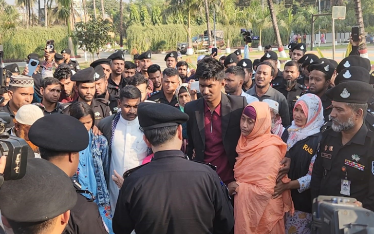 সলিমপুরে সন্ত্রাসীদের আস্তানা উপড়ে ফেলা হবে