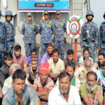 সমুদ্রে ভাসমান বোটে ২০ জেলে, উদ্ধার করলো নৌবাহিনী