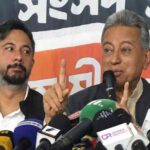 একটা দল ব্যালট ছাপাচ্ছে, বোরকা বানাচ্ছে