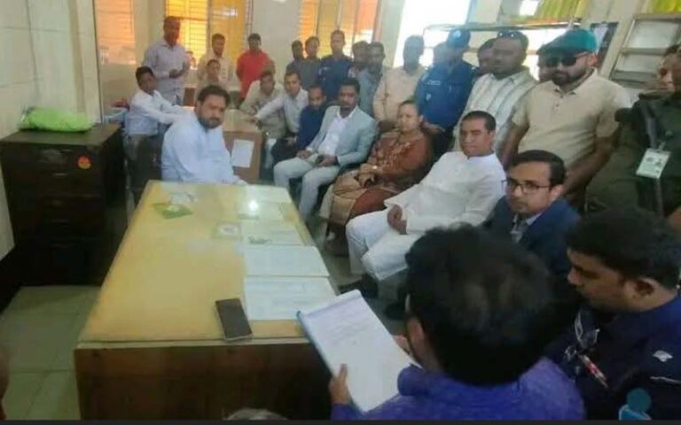 ফুলকলির কারখানার বর্জ্য দূষণ রোধে এমপি এনামুল হক!