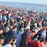 চট্টগ্রামের বিনোদনকেন্দ্রগুলোতে বাড়ছে মানুষের ভিড়