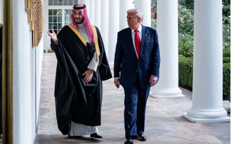 ট্রাম্পকে যুদ্ধ চালিয়ে যেতে চাপ দিচ্ছে সৌদি যুবরাজ!