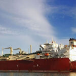 যুদ্ধের ২৩ দিনে চট্টগ্রাম বন্দরে খালাস ২৫ জ্বালানিবাহী জাহাজ